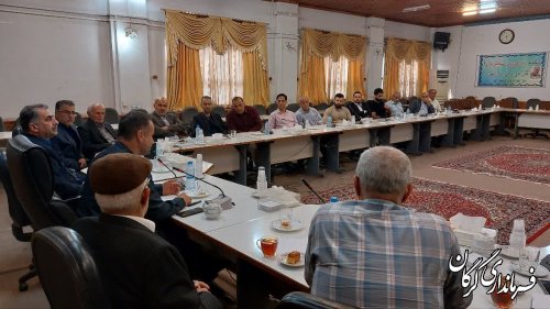 جلسه هم اندیشی سرپرست فرمانداری شهرستان  با جمعی از فعالان اقتصادی،اجتماعی و فرهنگی 
