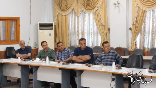 جلسه هم اندیشی سرپرست فرمانداری شهرستان  با جمعی از فعالان اقتصادی،اجتماعی و فرهنگی 