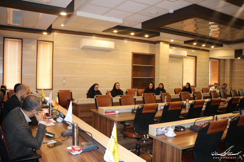 نشست تخصصی مدیرکل استاندارد با مدیران کنترل کیفیت واحد های مصالح ساختمانی استان