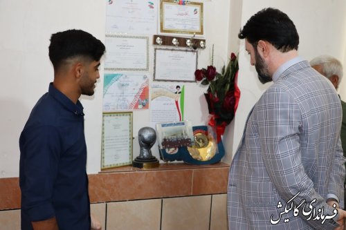 دیدار و عیادت فرماندار شهرستان از ملی پوش بوکس گالیکشی