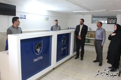 بازدید فرماندار آزادشهر از نمایندگی شرکت ایران خودرو