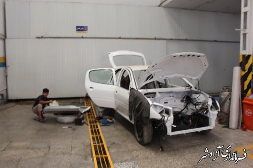 بازدید فرماندار آزادشهر از نمایندگی شرکت ایران خودرو