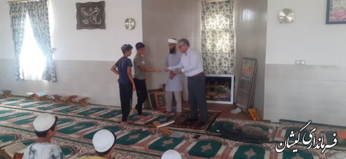 دیدار فرماندار شهرستان گمیشان با قاریان نوجوان شهرستان