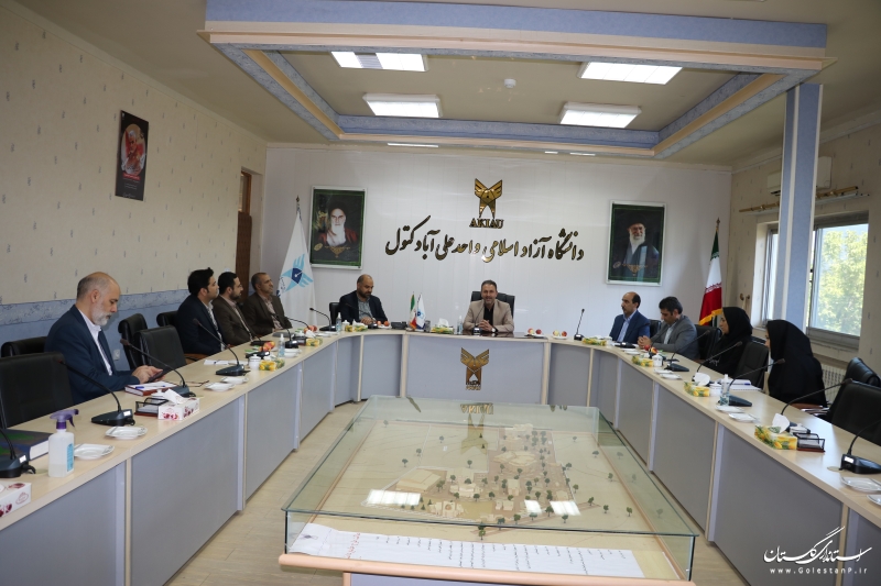 امضاء تفاهم نامه همکاری سه جانبه  فی ما بین اداره کل استاندارد گلستان، دانشگاه آزاد اسلامی واحد علی آباد و پژوهشگاه منطقه ای شمال کشور