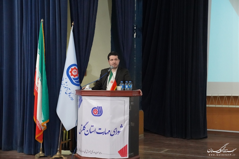 گردهمایی آموزشگاه های فنی و حرفه ای آزاد و تجلیل از برترین های مهارتی استان گلستان برگزار شد