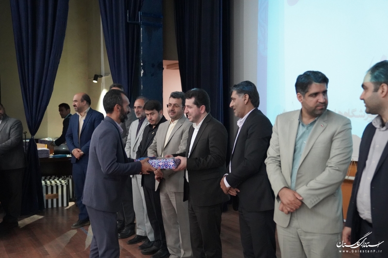 گردهمایی آموزشگاه های فنی و حرفه ای آزاد و تجلیل از برترین های مهارتی استان گلستان برگزار شد