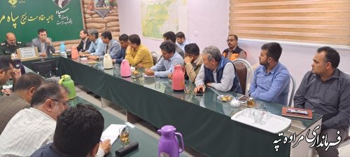 دیدار با خانواده شهدا و ایثارگران باعث تجدید روحیه آنان می‌شود