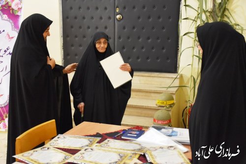 مراسم سراسری جهاد و مقاومت همراه با تجلیل از زنان پیشکسوت دفاع مقدس علی آبادکتول برگزار شد