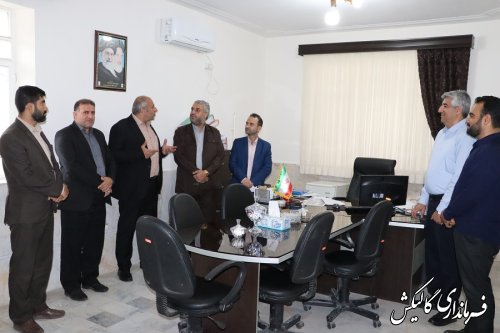 بازدید فرماندار و مدیرکل امنیتی و انتظامی استانداری از دبیرخانه ستاد انتخابات شهرستان گالیکش