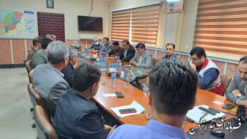 جلسه هماهنگی و برنامه ریزی برگزاری مسابقات موتورسواری کراس کشوری در محل فرمانداری ترکمن