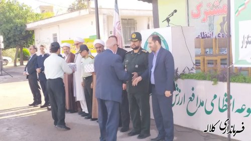 برگزاری صبحگاه مشترک نیروهای انتظامی و نظامی کلاله بمناسبت هفته فراجا