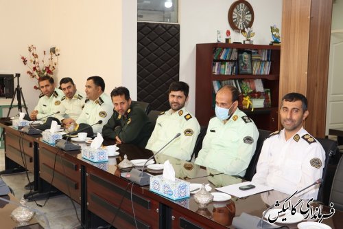 دیدار صمیمی فرماندار گالیکش با فرمانده و جمعی از پرسنل ستاد انتظامی شهرستان