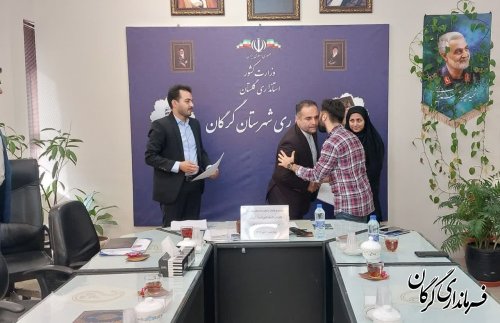 نشست فرماندار گرگان با نخبگان مهارتی اعزامی المپیاد کشوری