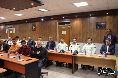 بازاریان بزرگترین نهاد کشور هستند که ارتباط مسقیمی با همه مردم دارند
