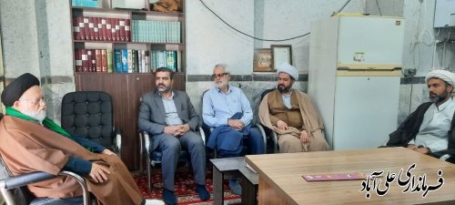 نشست فرماندار علی آبادکتول با تعدادی از روحانیون شهرستان