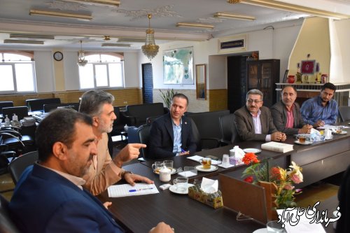 جلسه بررسی مسائل و مشکلات پرداخت تسهیلات متقاضیان کمیته امداد برگزار شد