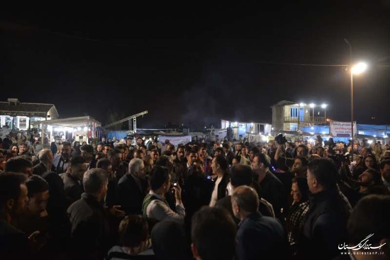 جشنواره فرهنگ و اقتصاد ایران زمین نمونه ای نادر از وحدت اقوام است