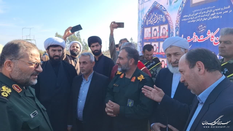 کاشت ۳۸ نهال به یاد شهدای زن اهل سنت گلستان