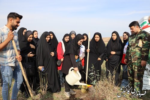 مراسم درختکاری در دانشگاه آزاد گالیکش به‌مناسبت روز دانشجو