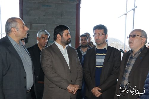 بازدید معاون وزیربهداشت و درمان و فرماندار شهرستان از پروژه بیمارستان ۹۱ تختخوابی گالیکش