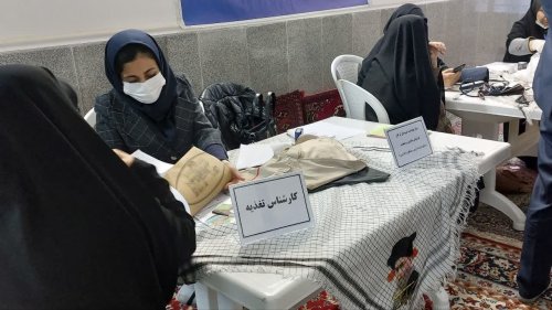 در محله کوی عرفان گرگان میز خدمتی با حضور ۲۰ دستگاه اجرایی برگزار شد