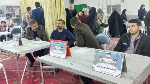 در محله کوی عرفان گرگان میز خدمتی با حضور ۲۰ دستگاه اجرایی برگزار شد