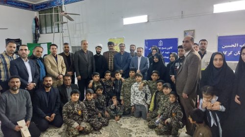 در محله کوی عرفان گرگان میز خدمتی با حضور ۲۰ دستگاه اجرایی برگزار شد