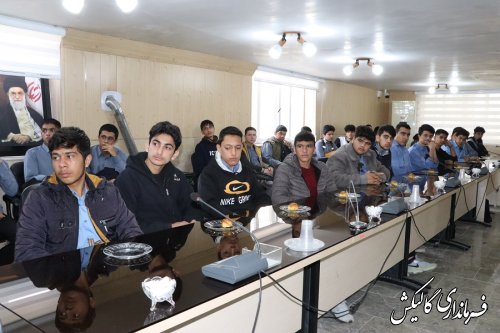 هر دانش‌آموز به‌عنوان یک فرد اثرگذار در مشارکت حداکثری خانواده‌ها در انتخابات