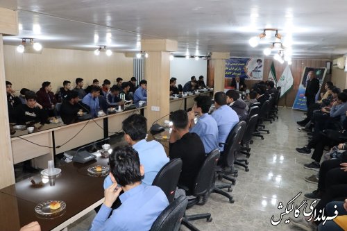 هر دانش‌آموز به‌عنوان یک فرد اثرگذار در مشارکت حداکثری خانواده‌ها در انتخابات