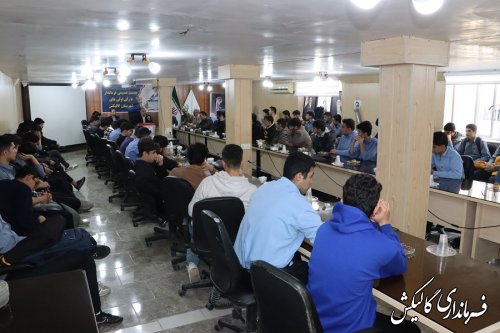 هر دانش‌آموز به‌عنوان یک فرد اثرگذار در مشارکت حداکثری خانواده‌ها در انتخابات