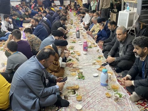 مساجد و مراسم اعتکاف بستر مناسبی جهت افزایش مشارکت در انتخابات می باشند