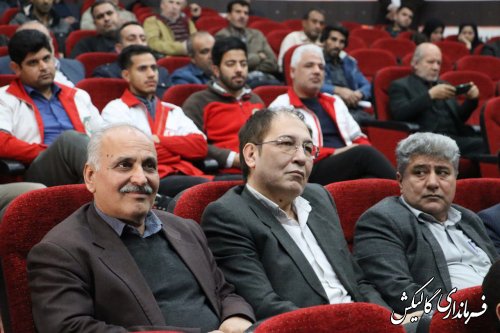 خدمتگزاری به مردم، فرصتی ارزشمند برای همه مسئولین است