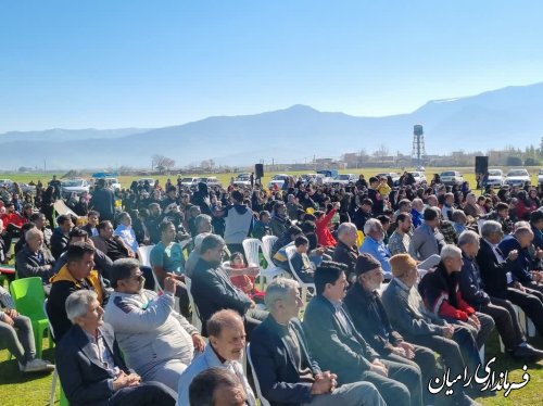 جشنواره فرهنگ و بازی‌های بومی محلی به مناسبت دهه فجر در منطقه فندرسک برگزار شد