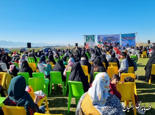 جشنواره فرهنگ و بازی‌های بومی محلی به مناسبت دهه فجر در منطقه فندرسک برگزار شد
