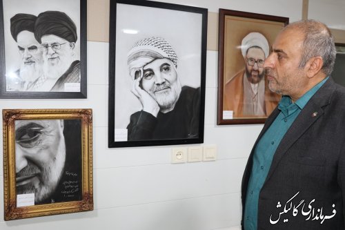 بازدید فرماندار گالیکش و هیات همراه از دومین نمایشگاه نقاشی آموزشگاه هنرهای تجسمی شکوفا