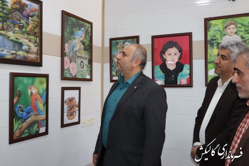 بازدید فرماندار گالیکش و هیات همراه از دومین نمایشگاه نقاشی آموزشگاه هنرهای تجسمی شکوفا