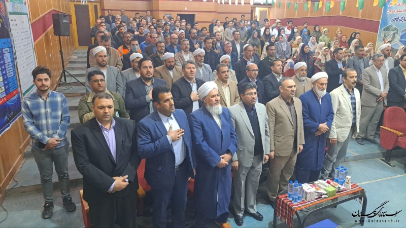 وحدت و همبستگی مثال زدنی بین اقوام و مذاهب در کشور، رمز پیروزی انقلاب اسلامی و پایداری آن است
