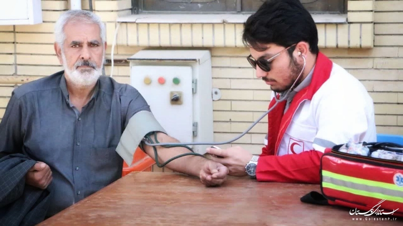 آموزش ۲ هزار نمازگزار گلستانی در دومین جمعه از دهه فجر