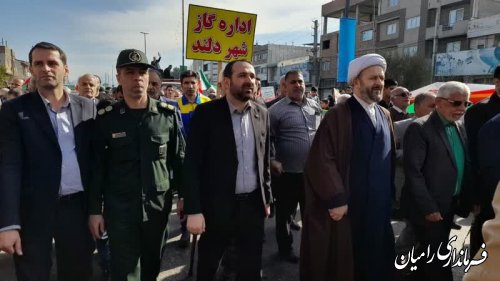 معاون فرماندار شهرستان رامیان در اجتماع مردمی ۲۲ بهمن شهر دلند