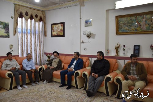 دیدار فرماندار وامام جمعه علی آبادکتول با جانبازان دفاع مقدس به مناسبت روز جانباز