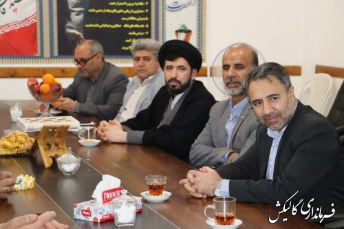 نشست و دیدار صمیمی فرماندار، امام جمعه و برخی از مسئولین شهرستان با فرمانده سپاه گالیکش 