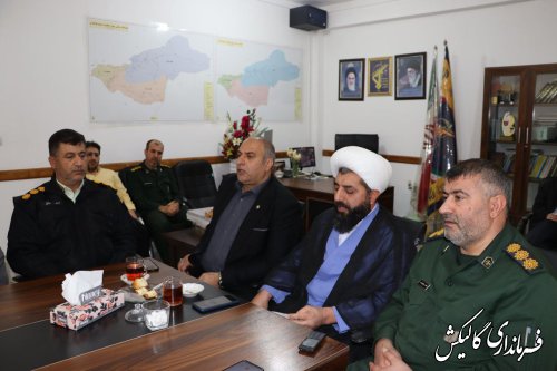نشست و دیدار صمیمی فرماندار، امام جمعه و برخی از مسئولین شهرستان با فرمانده سپاه گالیکش 