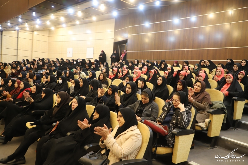همایش متمرکز استانی تجلیل از فعالان عرصه تربیتی (آیین استانی تمنا)