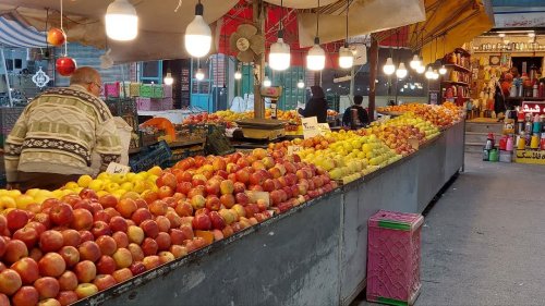 بازدید میدانی فرماندار گرگان از اصناف و بازار شب عید