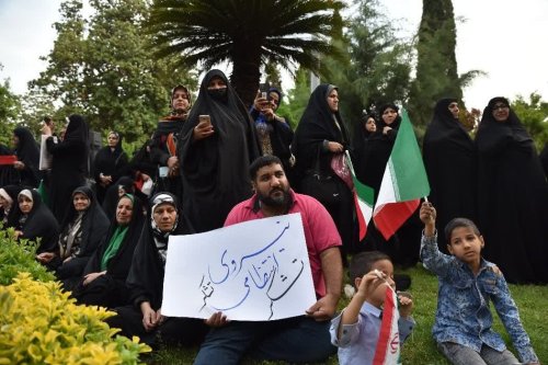 اجتماع خانوادگی و مردمی در حمایت از طرح نور پلیس
