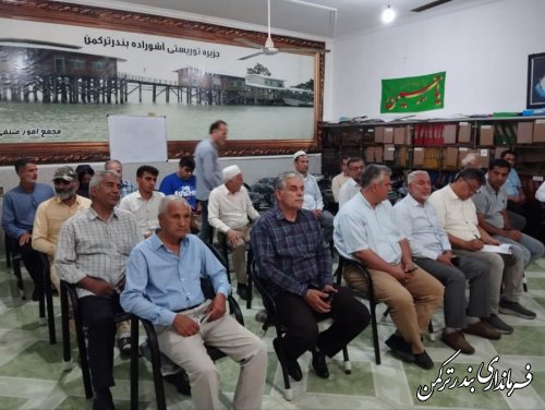 بازاريان بندرترکمن در همه برنامه ها و مناسبت های ملی و مذهبی مشاركت دارند