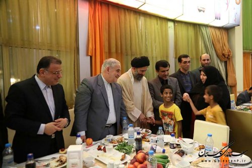 مراسم ضیافت افطار فرزندان تحت پوشش بهزیستی با حضور استاندار گلستان