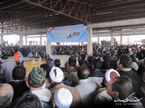 مسابقات کشتی سنتی ترکمن (گورش) در شهرستان گمیشان برگزار شد 