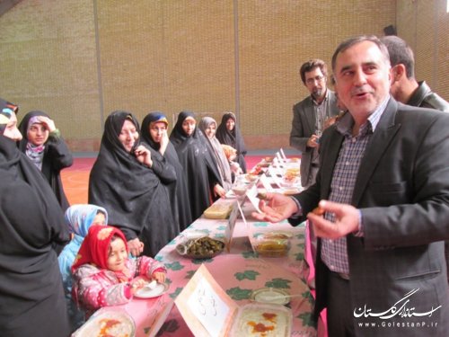 جشنواره غذای سنتی در صادق آباد برگزار شد