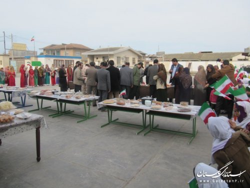 حضور فرماندار گمیشان در جشنواره طبخ غذاها و شیرینی جات سنتی بانوان شهرستان